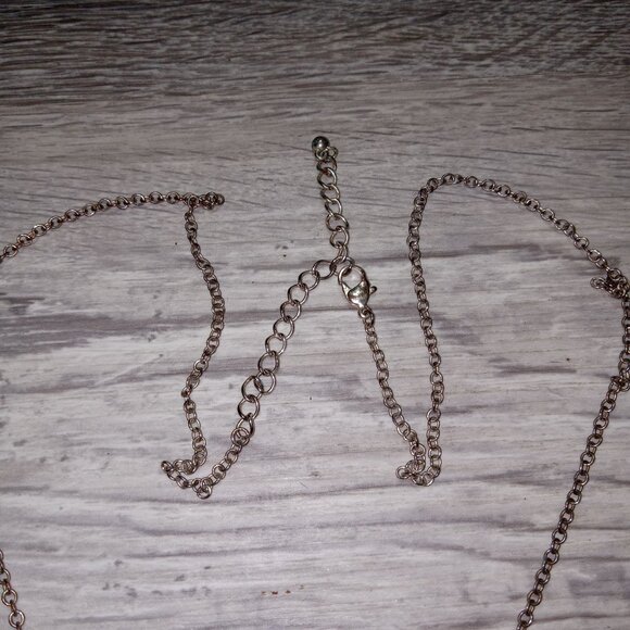 Vintage Dreamcatcher Pendant Necklace With Heart Design & Feather Charms Boho - Picture 4 of 7